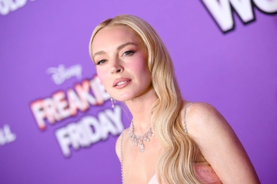 lindsaylohanphotos_ff_lapremiere_281029.jpg