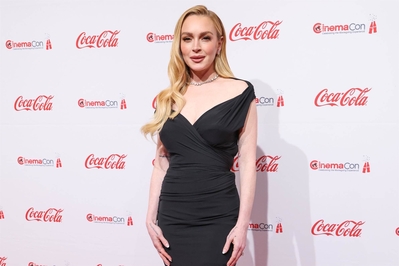 lindsaylohanphotos_cinemacon_282929.jpg