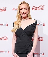 lindsaylohanphotos_cinemacon_281729.jpg