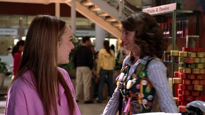 Mean_Girls_2004_1080p_BluRay_LLP_003133.jpg
