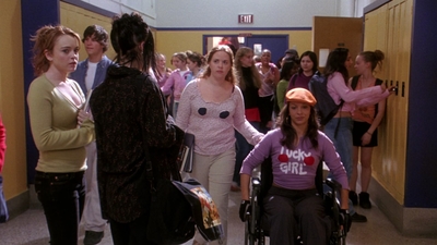 Click to view full size image
==============
Mean_Girls_2004_1080p_BluRay_LLP_004454.jpg Mean_Girls_2004_1080p_BluRay_LLP_004454.jpg
