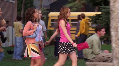 Click to view full size image
==============
Mean_Girls_2004_1080p_BluRay_LLP_007564.jpg Mean_Girls_2004_1080p_BluRay_LLP_007564.jpg