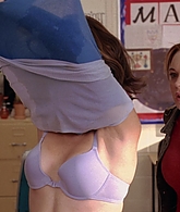 Mean_Girls_2004_1080p_BluRay_LLP_000435.jpg
