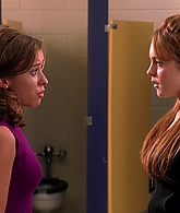 Mean_Girls_2004_1080p_BluRay_LLP_005626.jpg