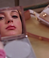Mean_Girls_2004_1080p_BluRay_LLP_007087.jpg