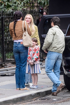 Click to view full size image
==============
lindsaylohanphotos_countmylies_set_281929.jpg lindsaylohanphotos_countmylies_set_281929.jpg
