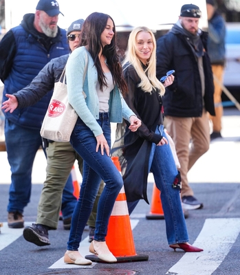 Click to view full size image
==============
lindsaylohanphotos_countmylies_set_284529.jpg lindsaylohanphotos_countmylies_set_284529.jpg