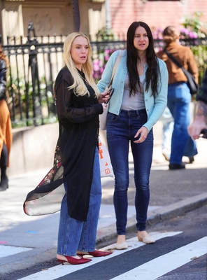 Click to view full size image
==============
lindsaylohanphotos_countmylies_set_289729.jpg lindsaylohanphotos_countmylies_set_289729.jpg