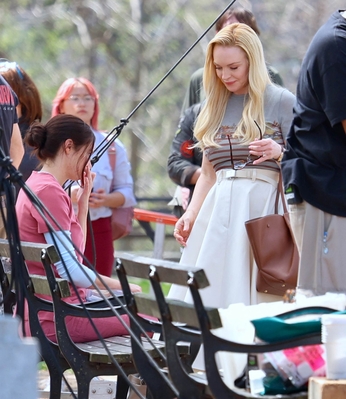 lindsaylohanphotos_countmylies_set_april14_283629.jpg