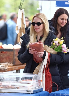 Click to view full size image
==============
lindsaylohanphotos_countmylies_set_april20_281529.jpg lindsaylohanphotos_countmylies_set_april20_281529.jpg
