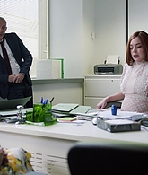 Sick_Note_S02E03_Stay_Hydrated_1080p_LLP_001308.jpg