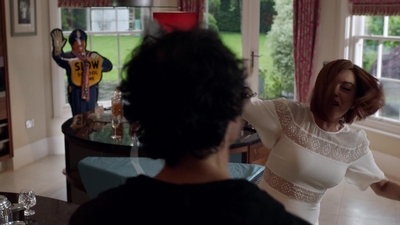 Sick_Note_S02E04_Braking_Bad_1080p_LLP_003099.jpg