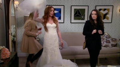 Click to view full size image
==============
S03E21_2_Broke_Girls_1080p_LLP_002090.jpg S03E21_2_Broke_Girls_1080p_LLP_002090.jpg