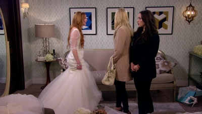 Click to view full size image
==============
S03E21_2_Broke_Girls_1080p_LLP_002180.jpg S03E21_2_Broke_Girls_1080p_LLP_002180.jpg