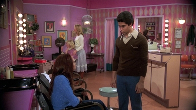 Click to view full size image
==============
That_70s_Show_S07E07_1080p_BluRay_LLP_000194.jpg That_70s_Show_S07E07_1080p_BluRay_LLP_000194.jpg