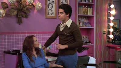 Click to view full size image
==============
That_70s_Show_S07E07_1080p_BluRay_LLP_000323.jpg That_70s_Show_S07E07_1080p_BluRay_LLP_000323.jpg