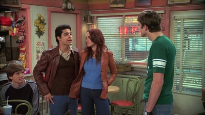 Click to view full size image
==============
That_70s_Show_S07E07_1080p_BluRay_LLP_001231.jpg That_70s_Show_S07E07_1080p_BluRay_LLP_001231.jpg