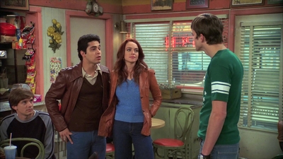 Click to view full size image
==============
That_70s_Show_S07E07_1080p_BluRay_LLP_001234.jpg That_70s_Show_S07E07_1080p_BluRay_LLP_001234.jpg