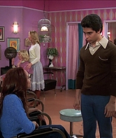 That_70s_Show_S07E07_1080p_BluRay_LLP_000194.jpg