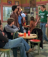 That_70s_Show_S07E07_1080p_BluRay_LLP_001160.jpg