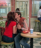 That_70s_Show_S07E07_1080p_BluRay_LLP_002644.jpg