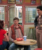 Filename=That_70s_Show_S07E07_1080p_BluRay_LLP_002715.jpg
Filesize=404KiB
Dimensions=1920x1080
Date added=Jun 16, 2026 That_70s_Show_S07E07_1080p_BluRay_LLP_002715.jpg
