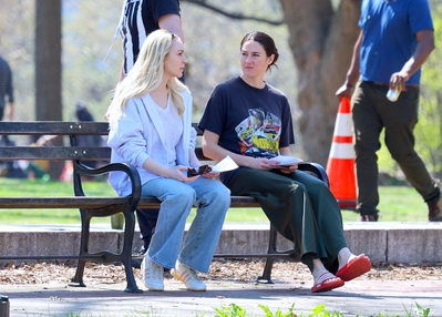 Click to view full size image
==============
lindsaylohanphotos_countmylies_set_april14_285729.jpg lindsaylohanphotos_countmylies_set_april14_285729.jpg
