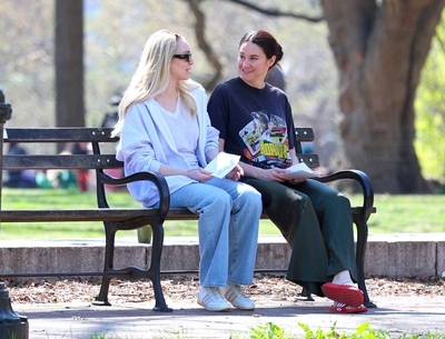 Click to view full size image
==============
lindsaylohanphotos_countmylies_set_april14_286029.jpg lindsaylohanphotos_countmylies_set_april14_286029.jpg