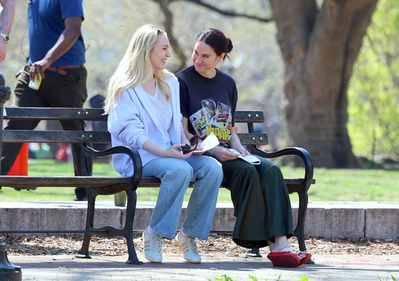 Click to view full size image
==============
lindsaylohanphotos_countmylies_set_april14_286129.jpg lindsaylohanphotos_countmylies_set_april14_286129.jpg