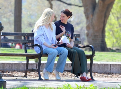 lindsaylohanphotos_countmylies_set_april14_287229.jpg