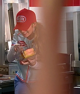 Ugly_Betty_S03E01_The_Manhattan_Project_1080p_LLP_004349.jpg