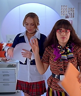 Ugly_Betty_S03E05_Granny_Pants_1080p_LLP_001754.jpg