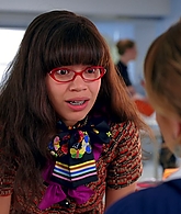 Ugly_Betty_S03E05_Granny_Pants_1080p_LLP_001997.jpg