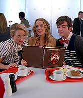 Ugly_Betty_S03E05_Granny_Pants_1080p_LLP_004798.jpg