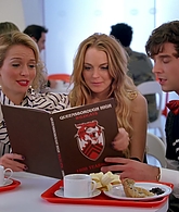Ugly_Betty_S03E05_Granny_Pants_1080p_LLP_004833.jpg